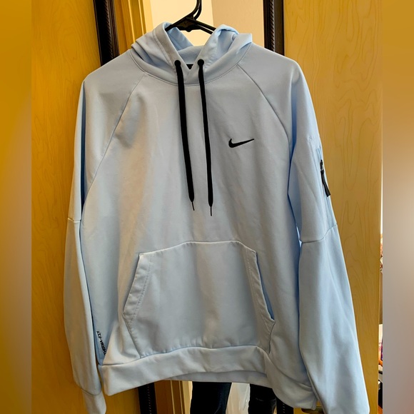Men's Nike Baby Blue Therma- Fit Lightweight Sweatshirt- Sized Large